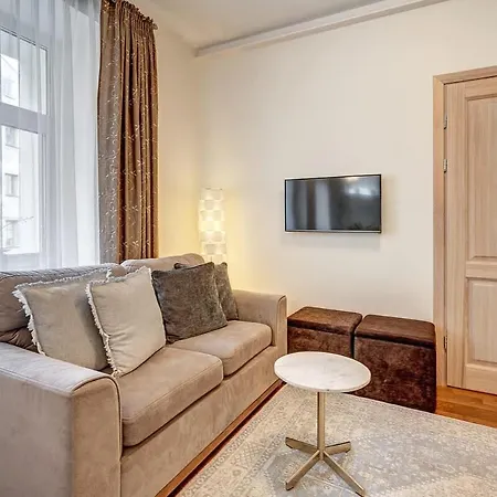 Domillion New Old Town Amber 1bdr Z1b4