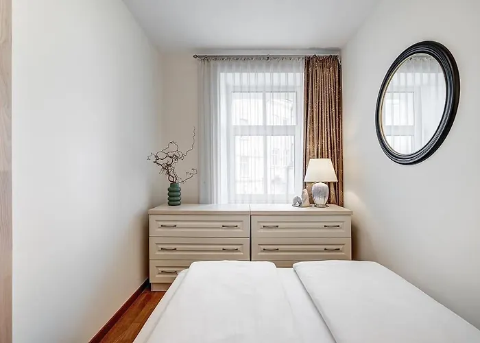 Domillion New Old Town Amber 1bdr Z1b4