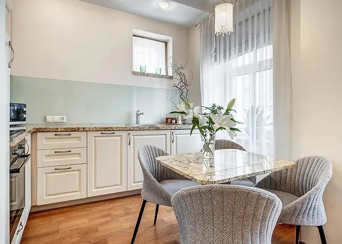 アパート Domillion New Old Town Amber 1bdr Z1b4